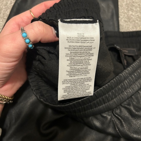 BCBG maxazaria Cargo Joggers ~ size XS - Picture 10 of 10